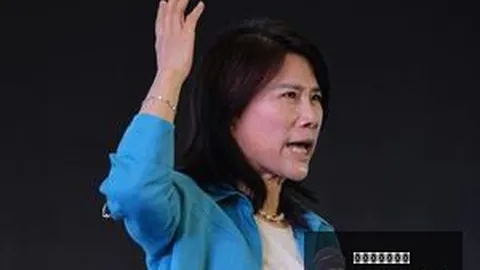 英雄联盟全球赛战队逆袭，表现亮眼