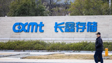 比特币价格暴跌至83万大关，三周来最低点：中东动荡引发油价上涨，美债收益飙升，加密市场压力山大